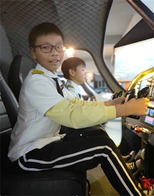 模擬飛行訓(xùn)練